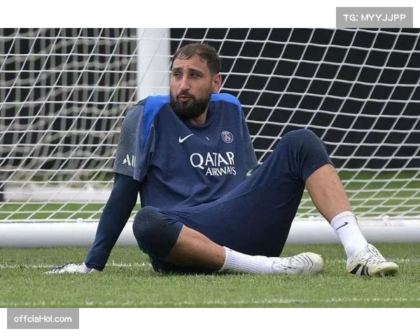 多纳鲁马加盟提升曼城防线 瓜迪奥拉战术再获顶级评价 多纳鲁马加盟提升曼城防线 瓜迪奥拉战术再获顶级评价