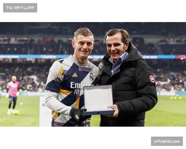 克罗斯幽默回应复出传闻，拉莫斯社媒送生日祝福