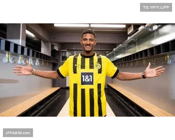 官宣动态：阿贾克斯年轻中卫哈托确认将在赛季末自由加盟多特蒙德