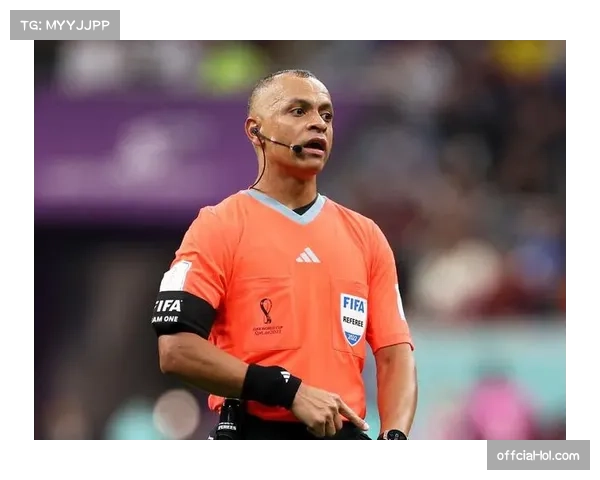 下赛季展望：为提升比赛流畅度，裁判委员会将重点培训对肋部区域犯规的判罚一致性